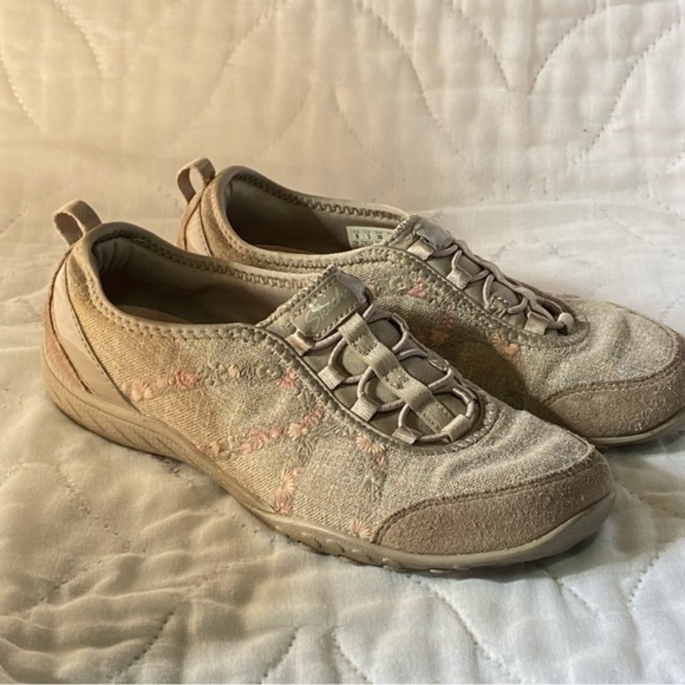 Skechers Shoes Size 6 Women’s Slip On Flats Leather